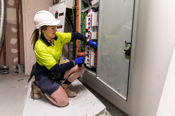 Best Affordable Emergency Electrician  in Crestwood, KY